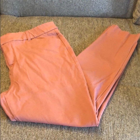 Old Navy Pants - Old Navy pixie ankle length pants